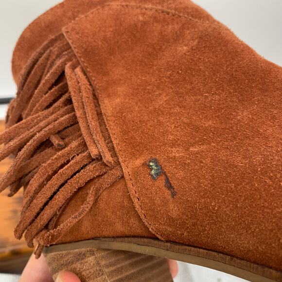 TOMS Women's Lunata Cognac Brown Suede Fringe Tassel Heel Booties Size 6.5 - Picture 8 of 8